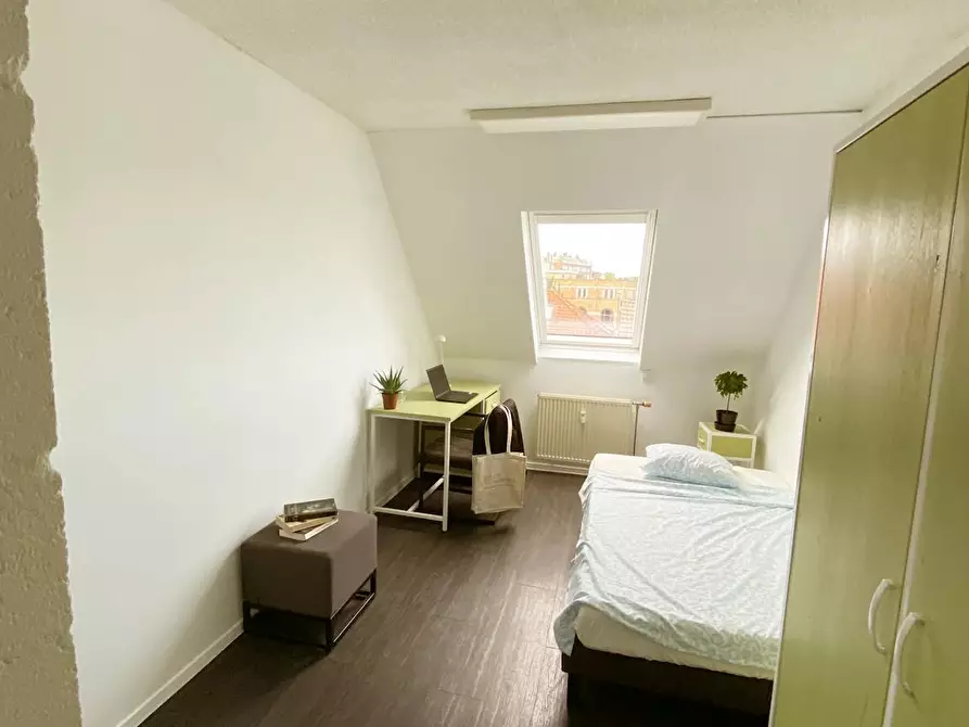 Immagine 2 di Camera in affitto  in Rue Berckmans a Saint-Gilles