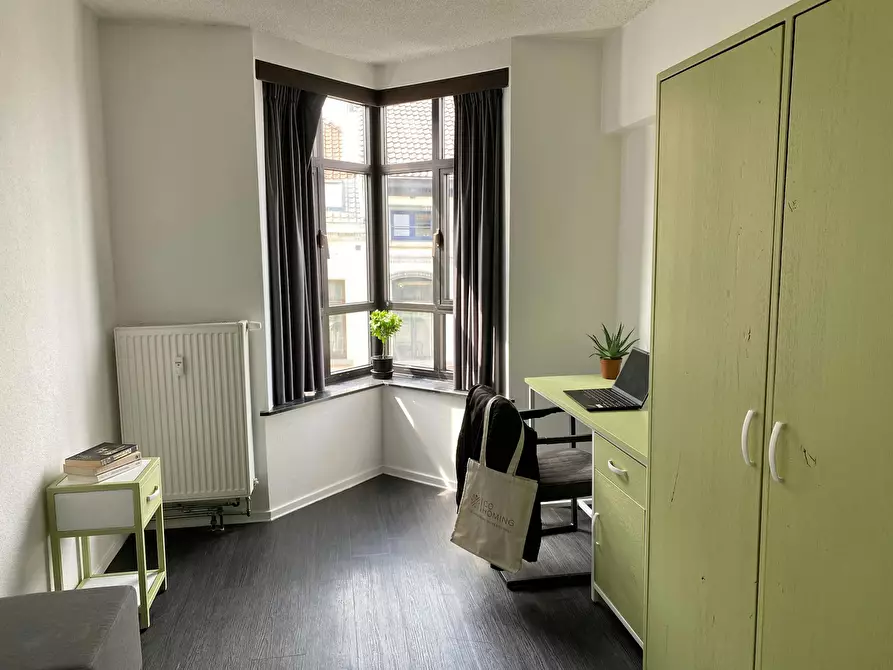 Immagine 1 di Camera in affitto  in Rue Berckmans a Saint-Gilles