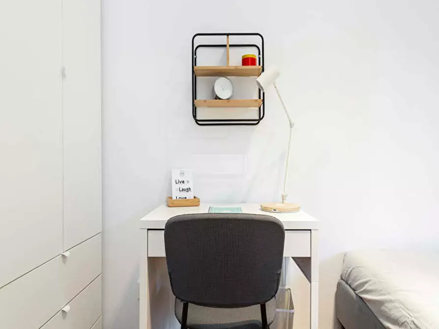 Immagine 5 di Camera in affitto  in Via Dalmazia a Milano