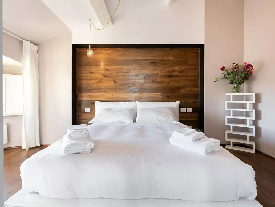 Immagine 6 di Appartamento in affitto  in Via Lorenzo il Magnifico a Firenze