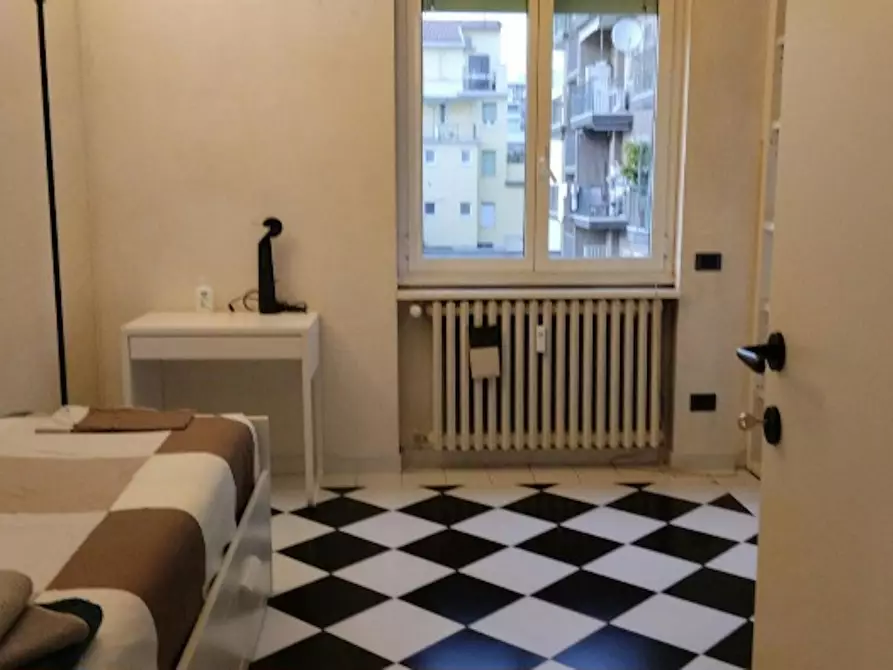 Immagine 3 di Camera in affitto  in Via Adelaide Bono Cairoli a Milano