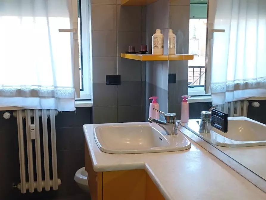 Immagine 9 di Camera in affitto  in Via Adelaide Bono Cairoli a Milano