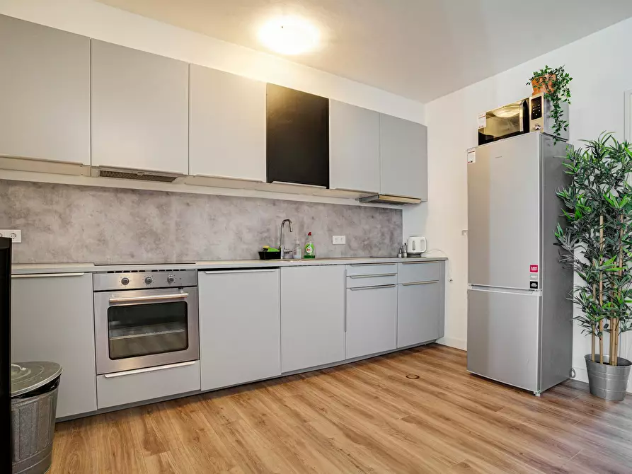 Immagine 9 di Casa indipendente in affitto  in Lissabonerf a Rotterdam