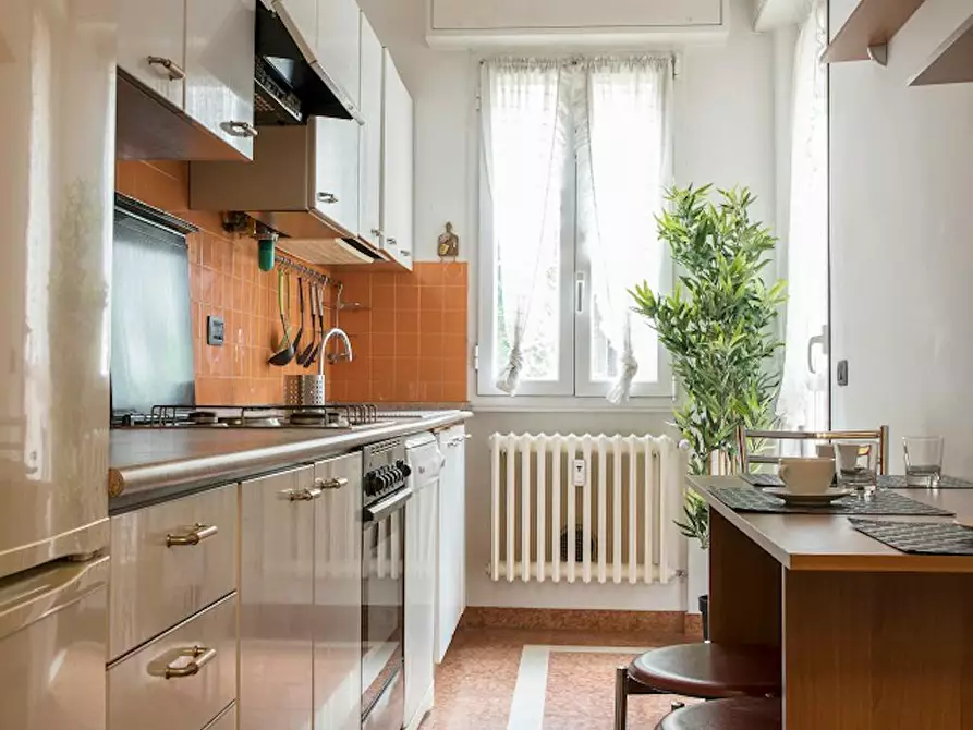 Immagine 8 di Camera condivisa in affitto  in Via Pisanello a Milano