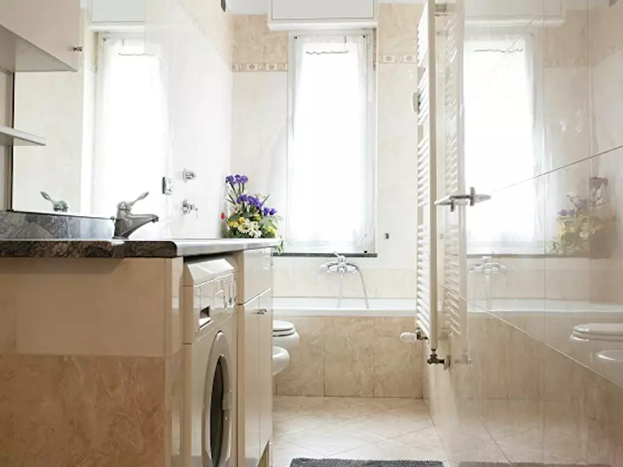 Immagine 5 di Camera condivisa in affitto  in Via Pisanello a Milano