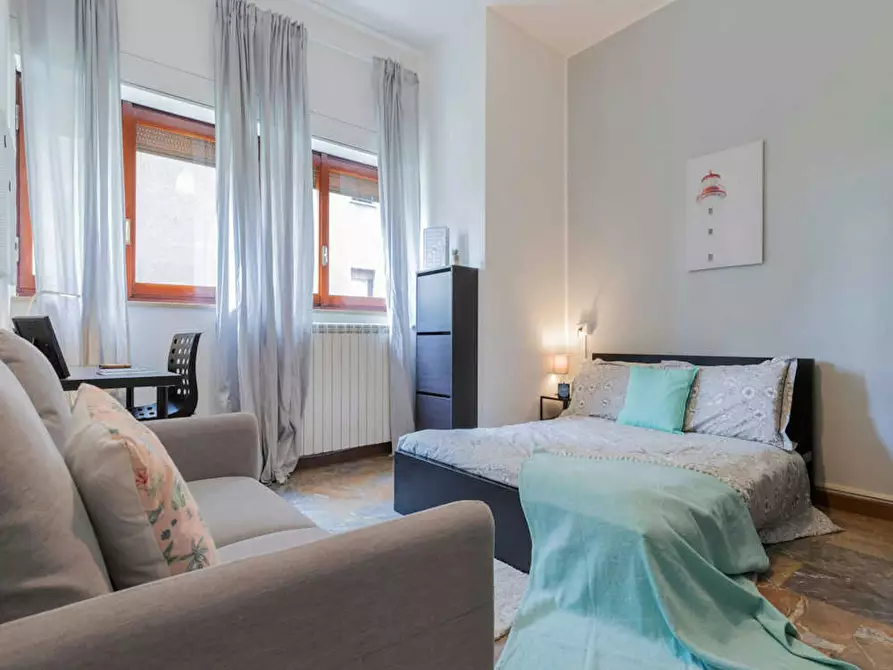 Immagine 4 di Camera in affitto  in Via Francesco de Sanctis a Milano