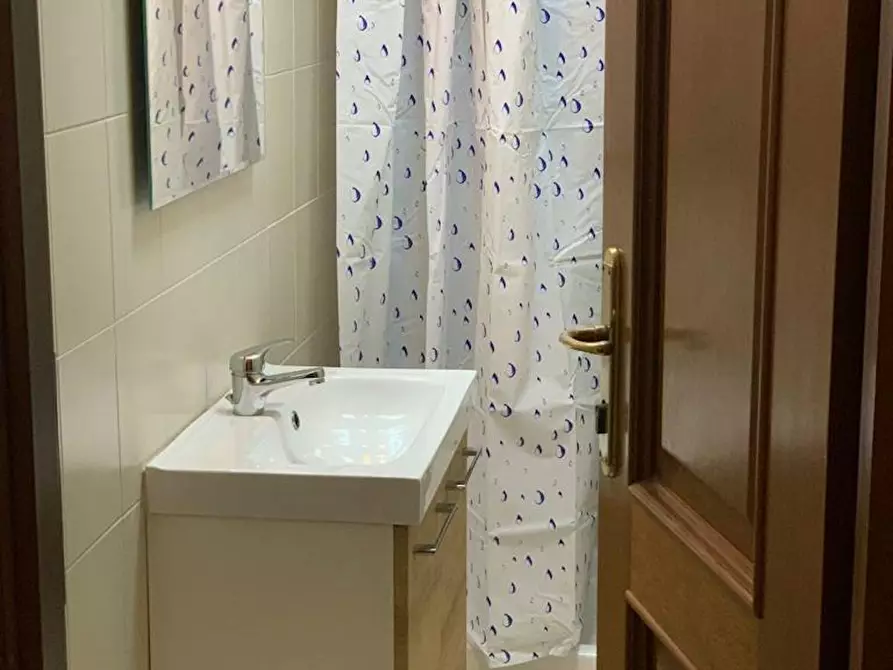 Immagine 8 di Camera in affitto  in Via Merulana a Roma