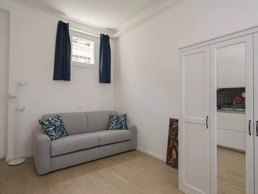 Immagine 2 di Appartamento in affitto  in Via Accademia a Milano