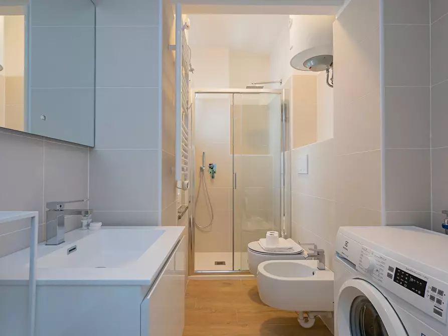 Immagine 7 di Appartamento in affitto  in Via Accademia a Milano