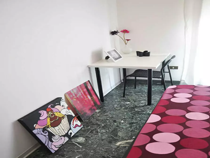 Immagine 10 di Camera in affitto  in Via Carlo Pisacane a Milano