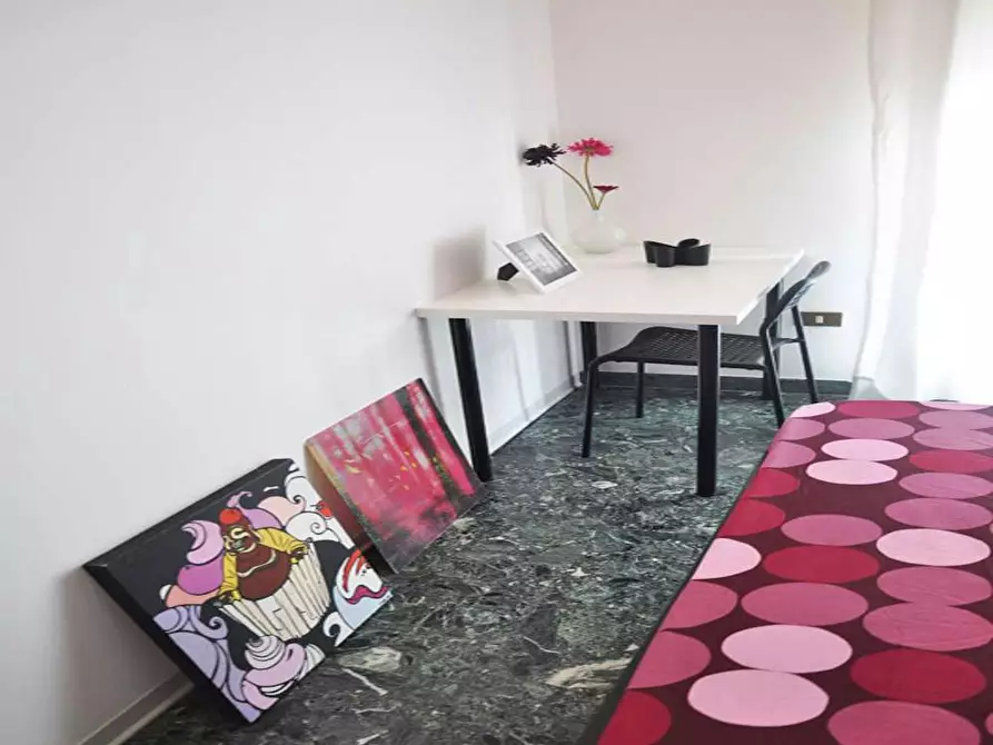 Immagine 9 di Camera in affitto  in Via Carlo Pisacane a Milano