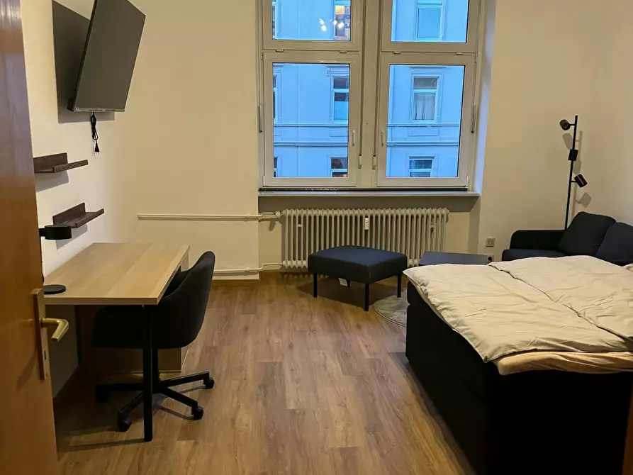 Immagine 6 di Camera in affitto  in Schwarzburgstraße a Frankfurt am Main