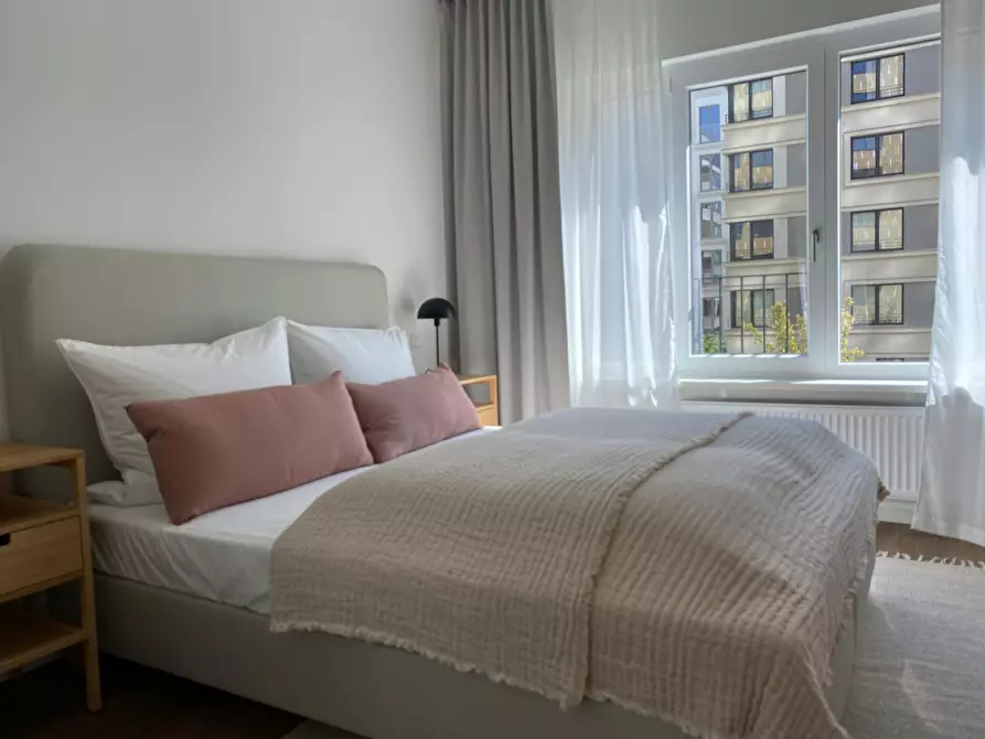 Immagine 8 di Appartamento in affitto  in Lehrter Straße a Berlin