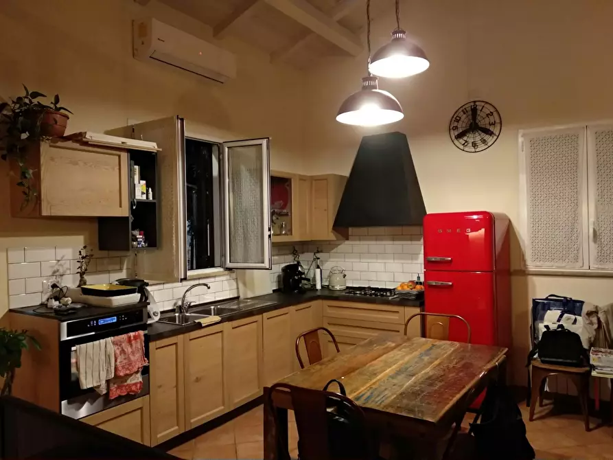Immagine 3 di Casa indipendente in affitto  in Via del Mandrione a Roma