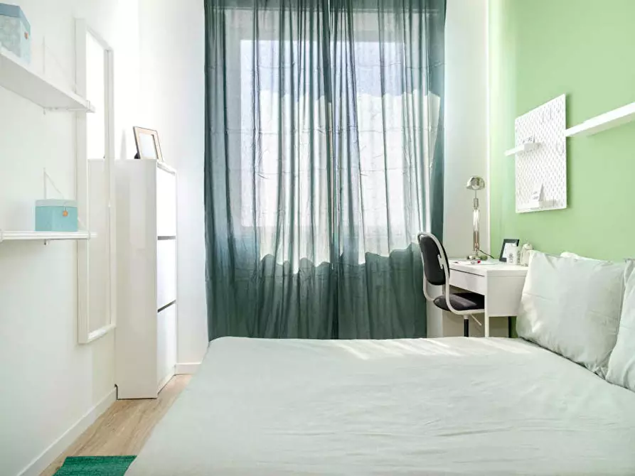 Immagine 1 di Camera in affitto  in Via Abelardo Pecorini a Milano