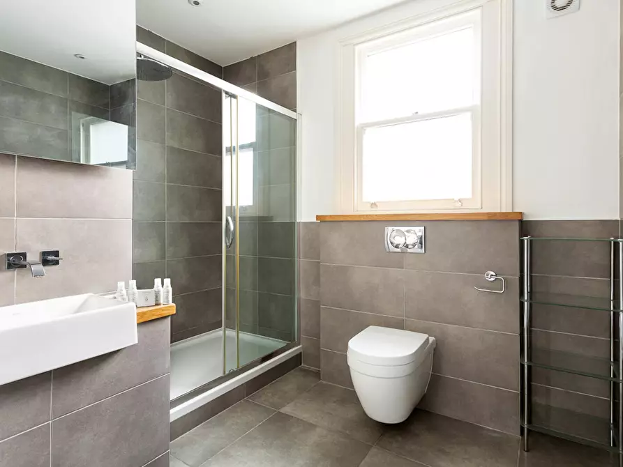 Immagine 4 di Appartamento in affitto  in Balliol Road a Kensington