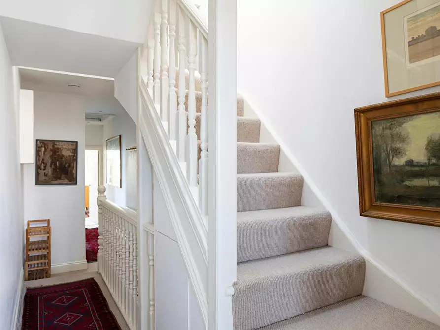 Immagine 5 di Appartamento in affitto  in Balliol Road a Kensington