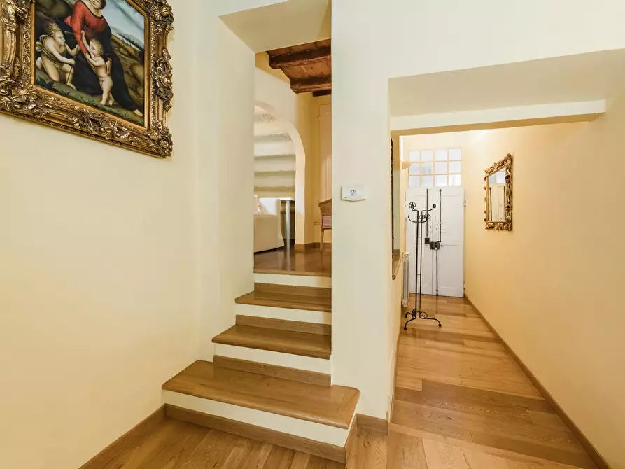 Immagine 10 di Appartamento in affitto  in Via dell'Anguillara a Firenze