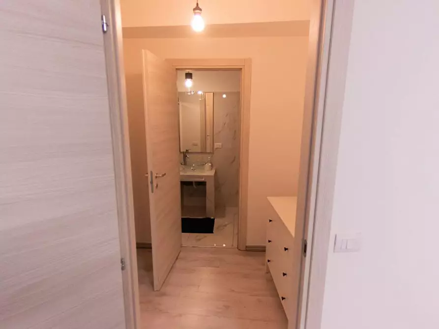 Immagine 2 di Camera in affitto  in Via Claudia a Milano