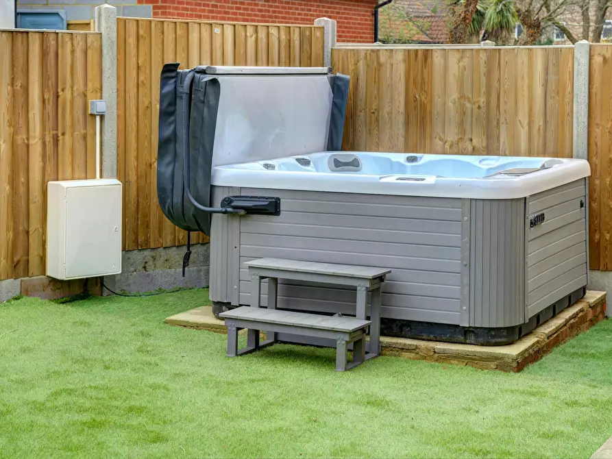 Immagine 2 di Casa indipendente in affitto  in Milton Road a Bedford