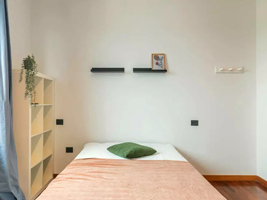Immagine 1 di Camera in affitto  in Via Giovanni Spadolini a Milano