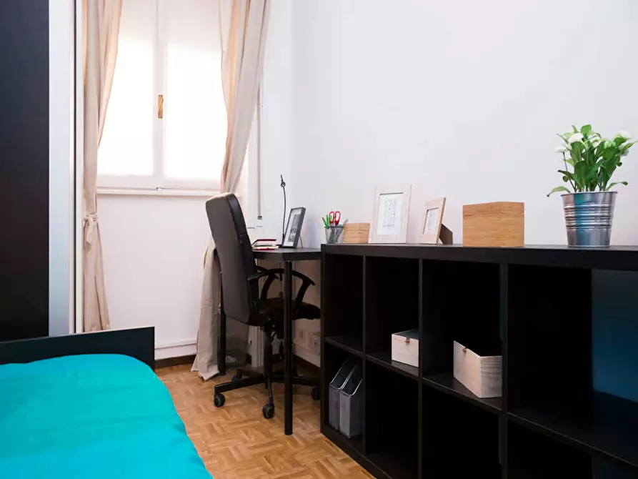 Immagine 3 di Camera in affitto  in Via Caminadella a Milano