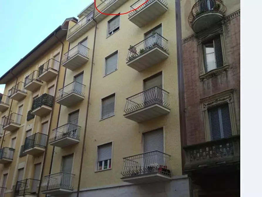 Immagine 6 di Camera condivisa in affitto  in Via Trinità a Torino