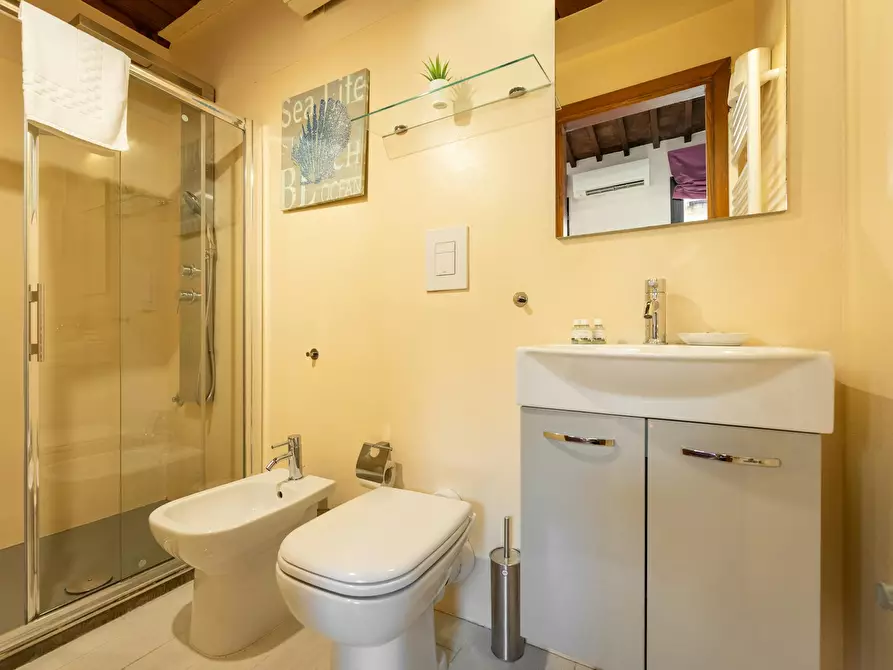 Immagine 4 di Casa indipendente in affitto  in Via Giuseppe Verdi a Firenze