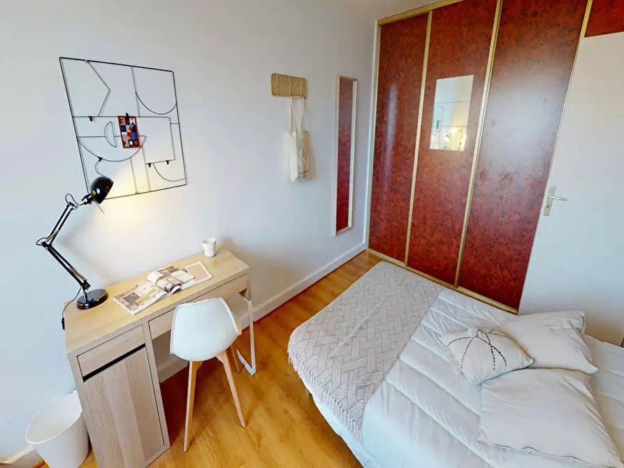 Immagine 4 di Camera in affitto  in Rue du Ménil a Asnières-sur-Seine
