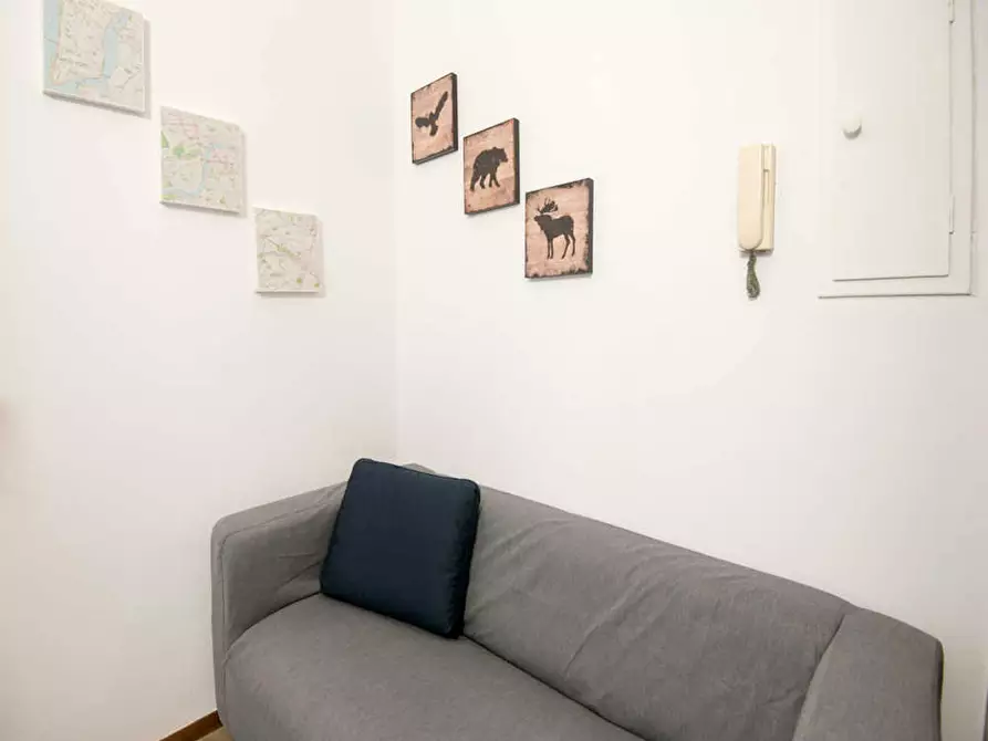 Immagine 10 di Camera in affitto  in Via Legnano a Torino