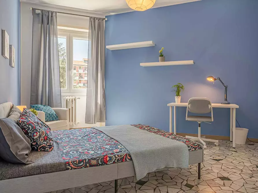 Immagine 2 di Camera in affitto  in Via Zurigo a Milano