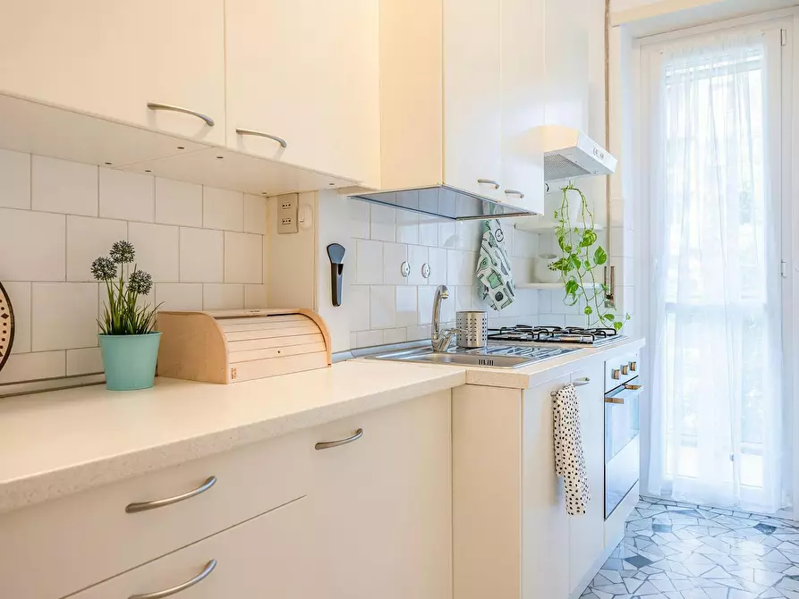 Immagine 9 di Camera in affitto  in Via Zurigo a Milano