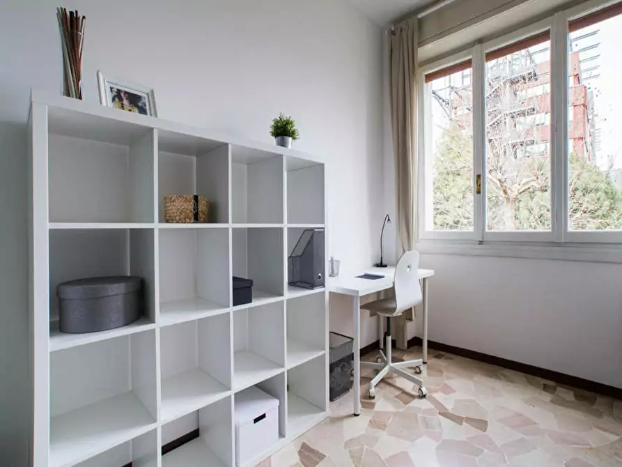 Immagine 4 di Camera in affitto  in Via Raffaello Bertieri a Milano