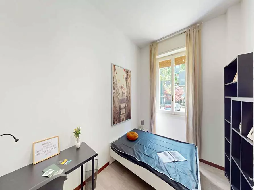 Immagine 1 di Camera in affitto  in Via Raffaello Bertieri a Milano