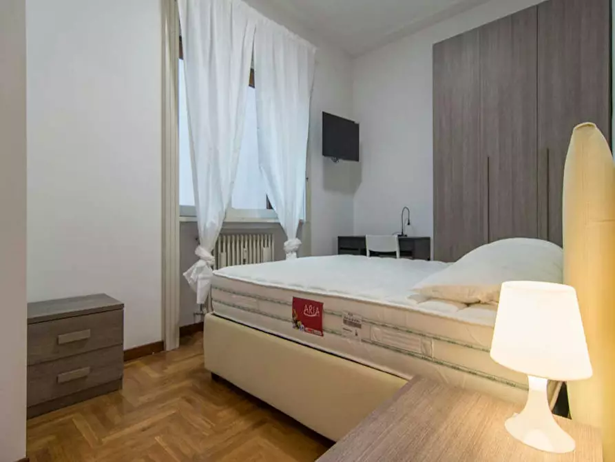 Immagine 6 di Camera in affitto  in Via Rodolfo Farneti a Milano