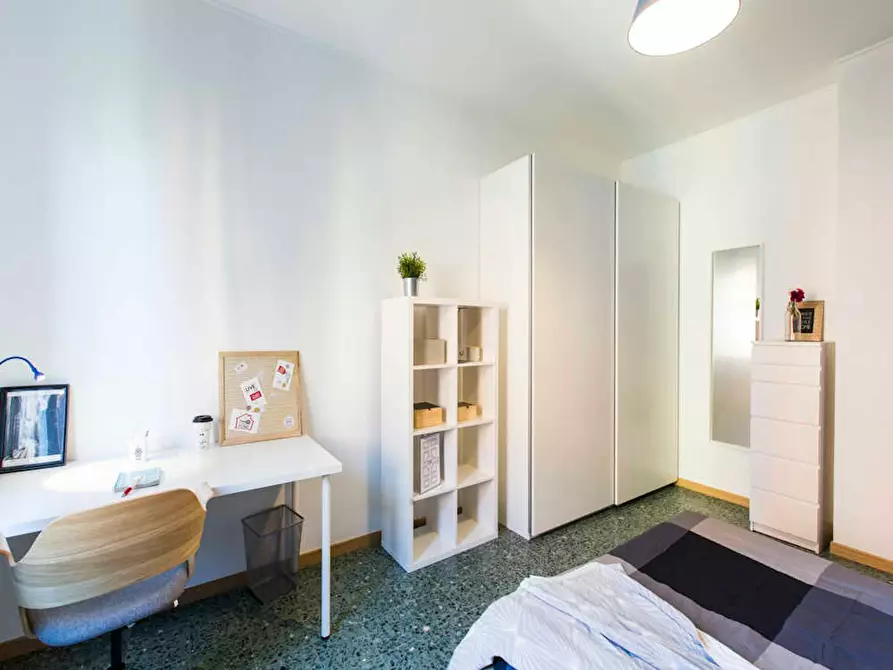 Immagine 4 di Camera in affitto  in Via Gallarate a Milano