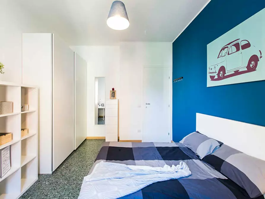 Immagine 2 di Camera in affitto  in Via Gallarate a Milano