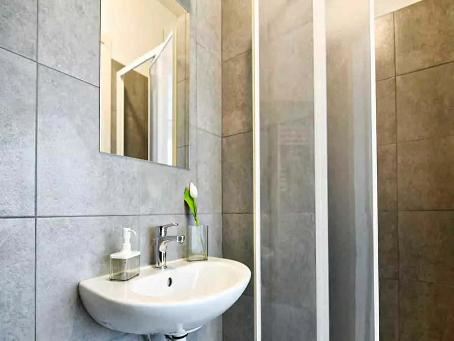 Immagine 10 di Camera in affitto  in Via Carlo Imbonati a Milano