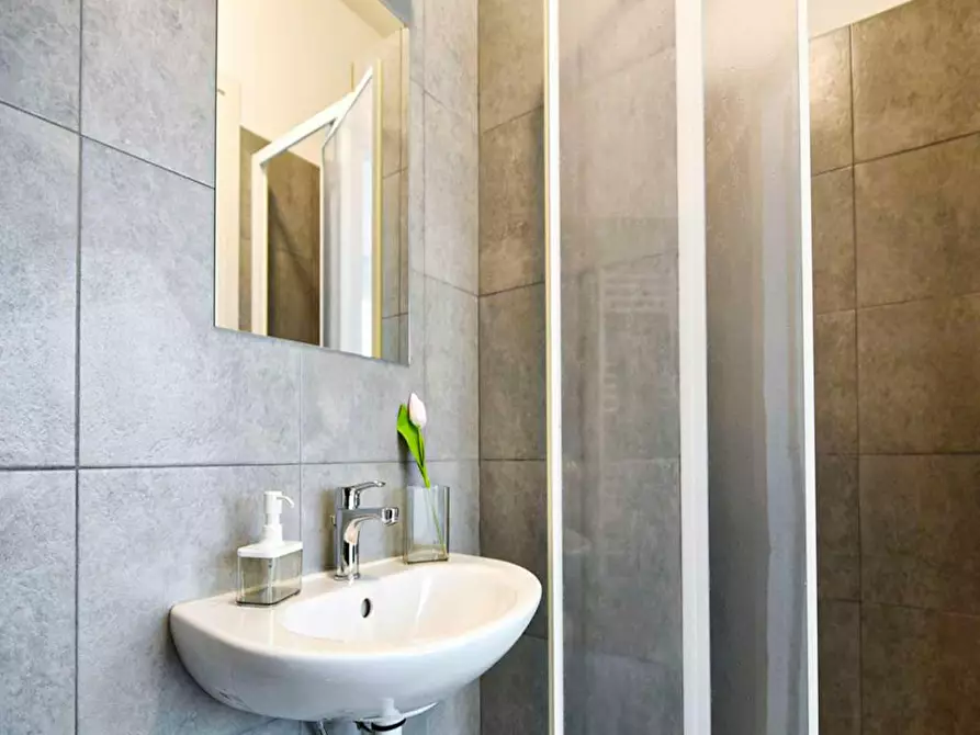 Immagine 10 di Camera in affitto  in Via Carlo Imbonati a Milano