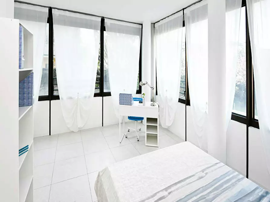 Immagine 3 di Camera in affitto  in Via Carlo Imbonati a Milano