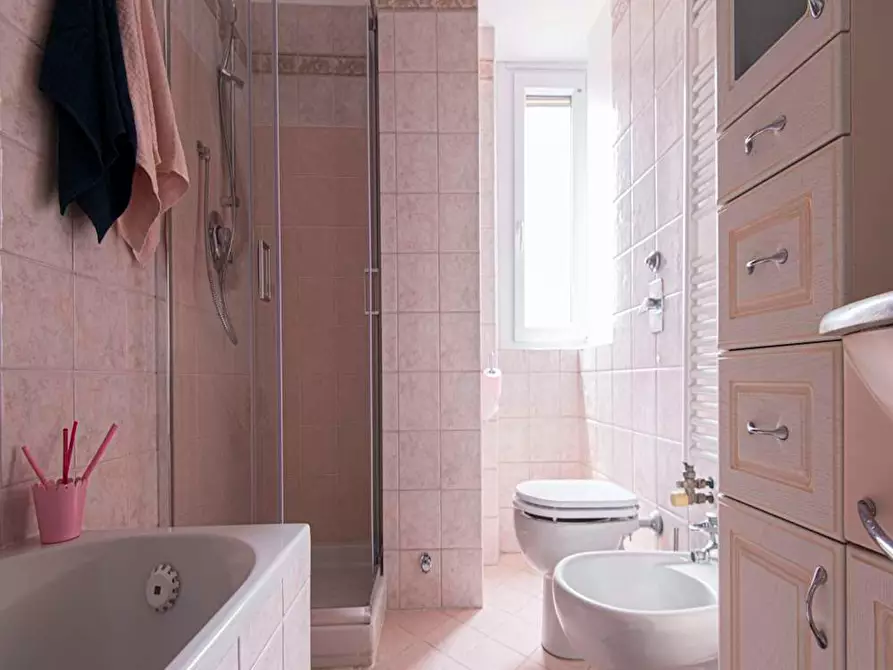 Immagine 7 di Camera in affitto  in Via Risorgimento a Sesto San Giovanni