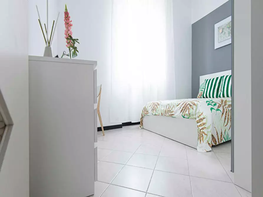 Immagine 3 di Camera in affitto  in Via Risorgimento a Sesto San Giovanni