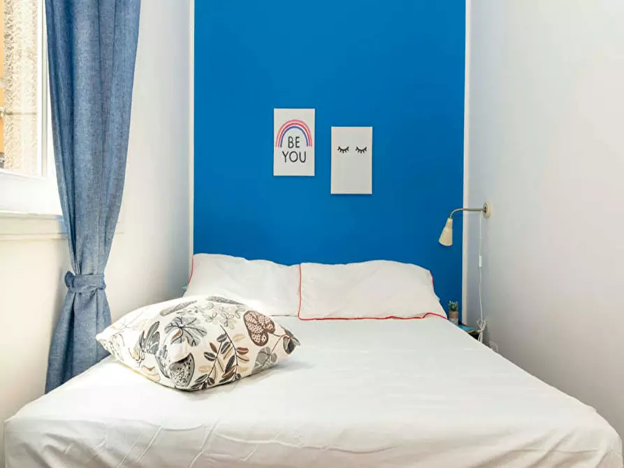 Immagine 1 di Camera in affitto  in Via Macedonio Melloni a Milano