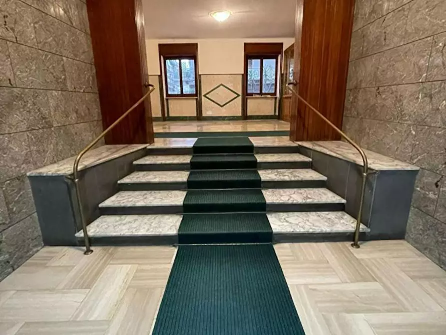 Immagine 9 di Camera in affitto  in Via Adolfo Omodeo a Napoli