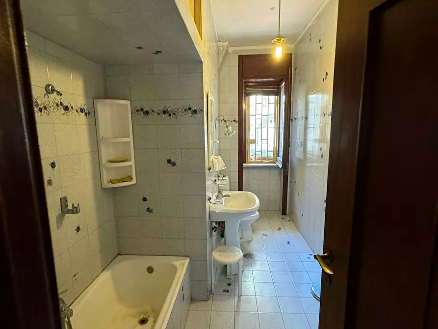 Immagine 3 di Camera in affitto  in Via Adolfo Omodeo a Napoli