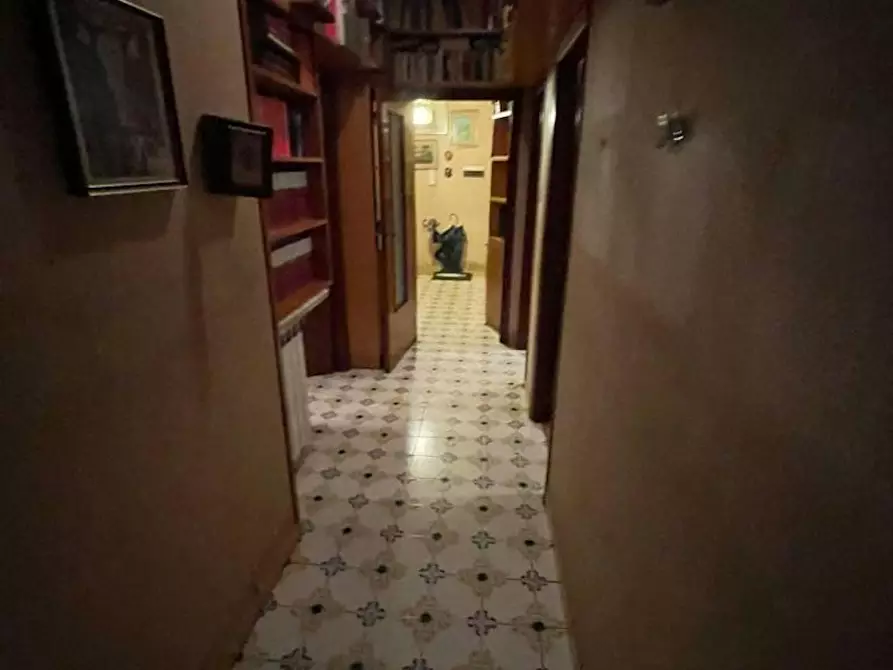 Immagine 5 di Camera in affitto  in Via Adolfo Omodeo a Napoli