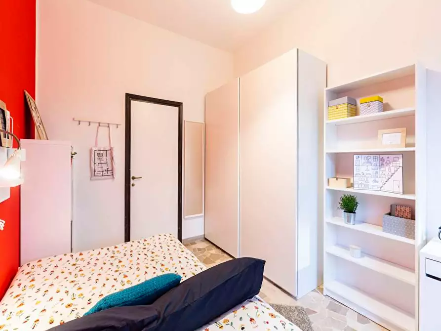 Immagine 6 di Camera in affitto  in Corso di Porta Romana a Milano