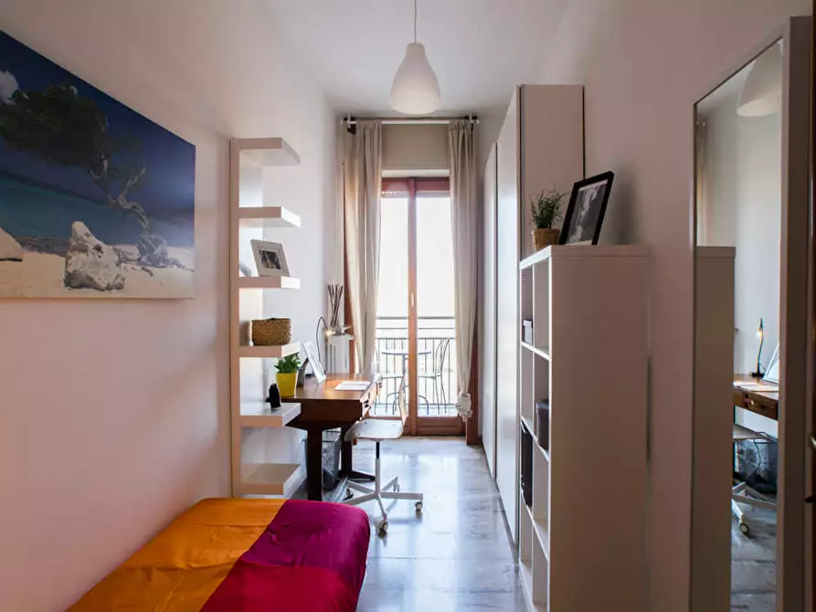 Immagine 2 di Camera in affitto  in Piazza Carlo Stuparich a Milano