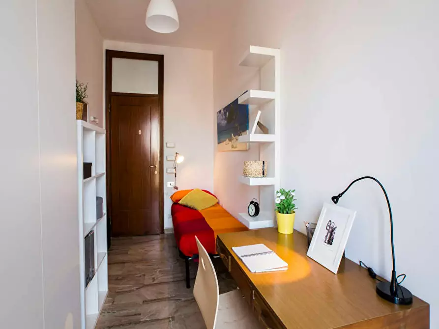 Immagine 8 di Camera in affitto  in Piazza Carlo Stuparich a Milano