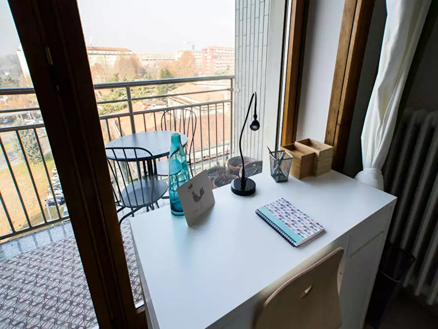 Immagine 5 di Camera in affitto  in Piazza Carlo Stuparich a Milano